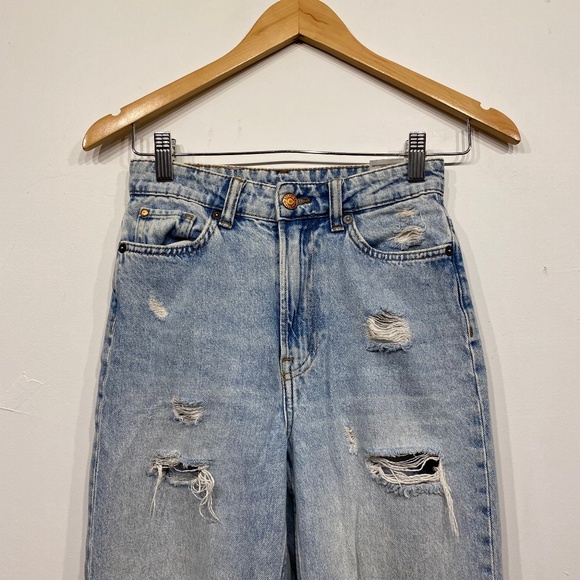 H&M Loose Straight Distressed Jeans - Picture 3 of 4